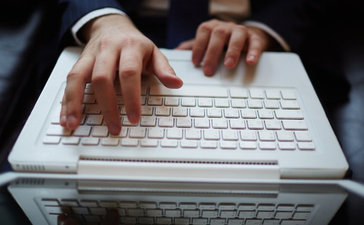 What is a 'website below the research threshold'?